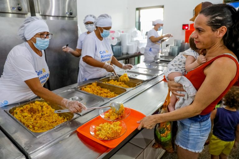 Brincadeiras vão animar o almoço do Restaurante Comunitário de Samambaia, no dia 16